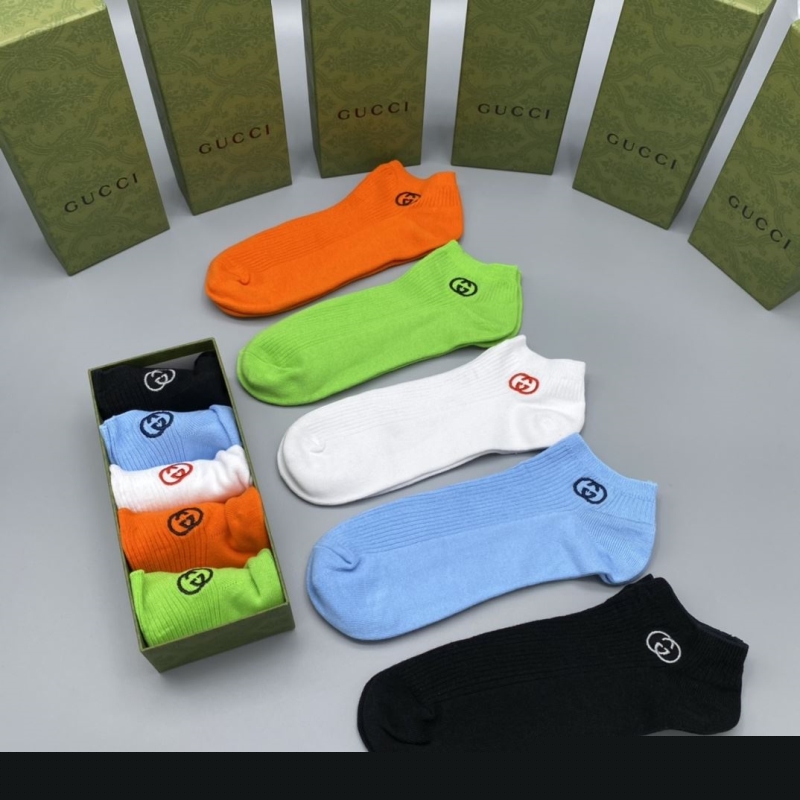 G*u*i socks